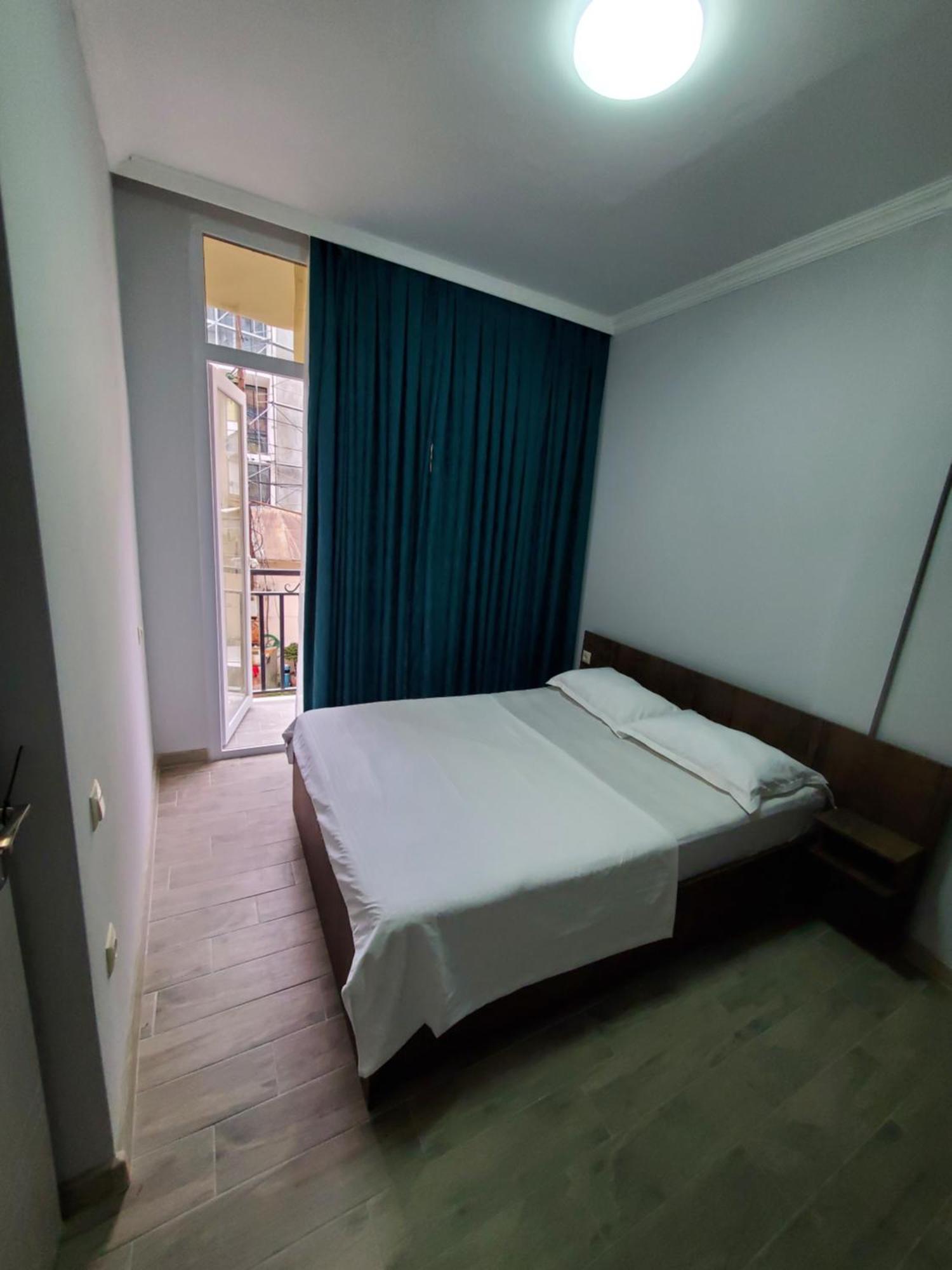 Hotel Flat in Batoumi Extérieur photo