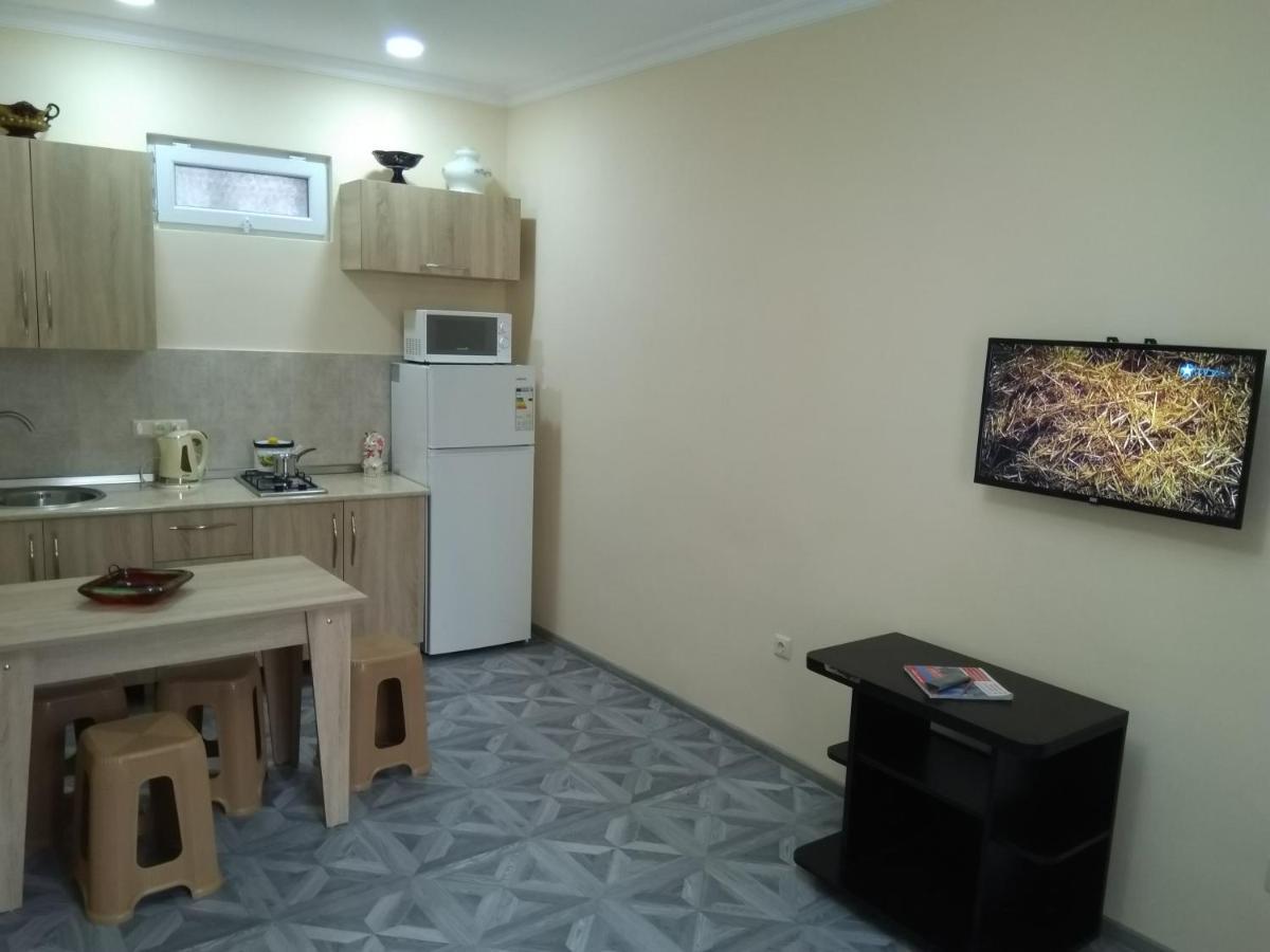 Hotel Flat in Batoumi Extérieur photo