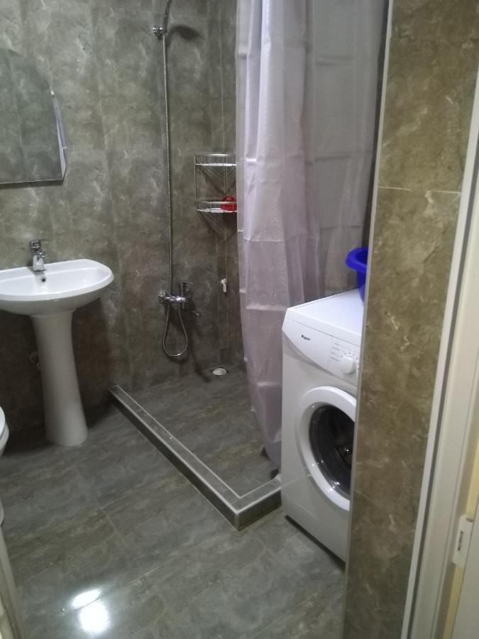 Hotel Flat in Batoumi Extérieur photo
