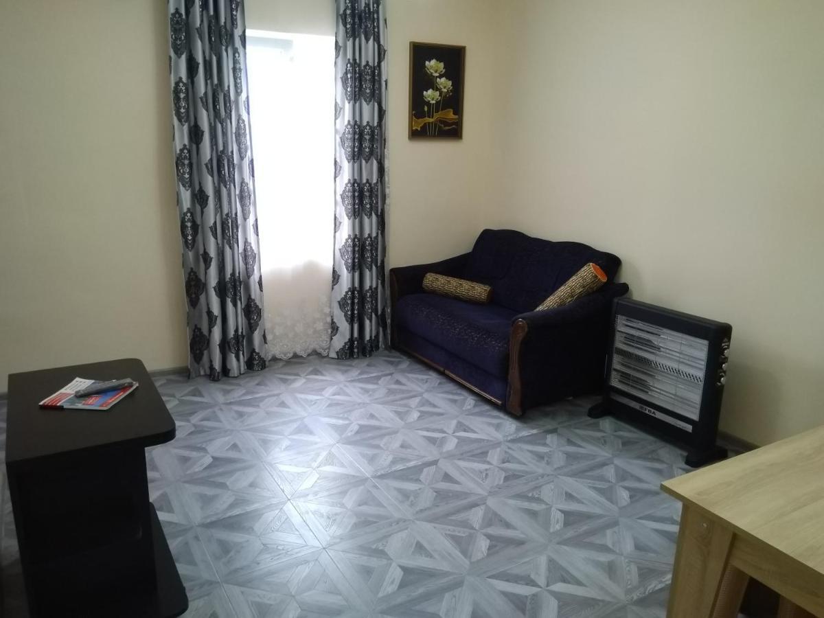 Hotel Flat in Batoumi Extérieur photo